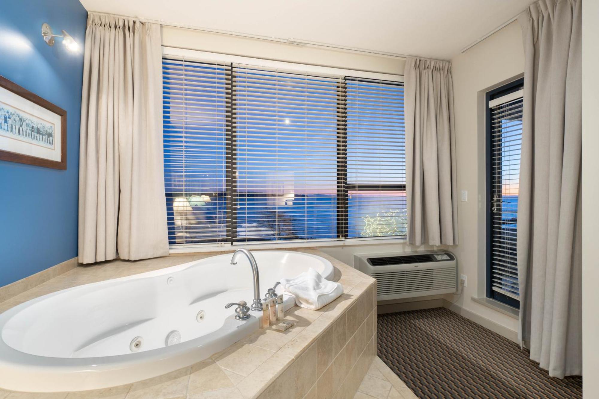 Hotel Ocean Promenade White Rock