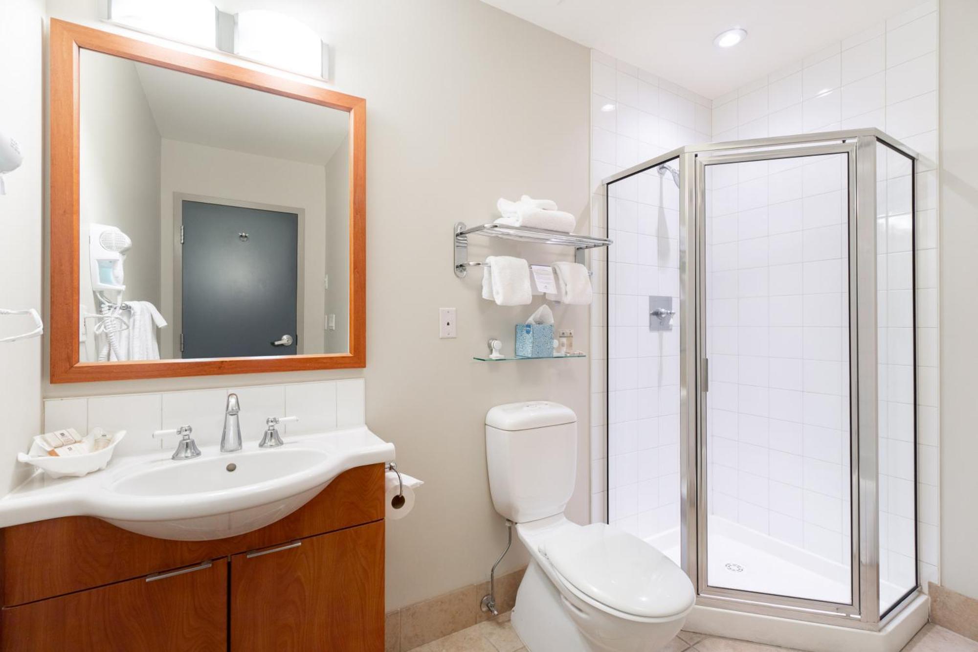 Ocean Promenade 3*